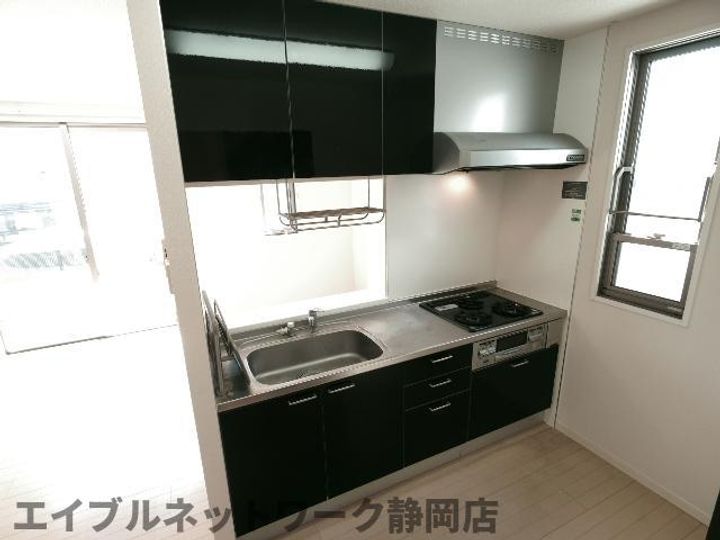 静岡県静岡市葵区与一1丁目(アパート)の賃貸物件のキッチン
