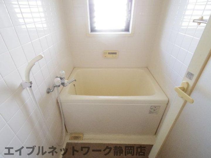静岡県静岡市駿河区鎌田(マンション)の賃貸物件の風呂