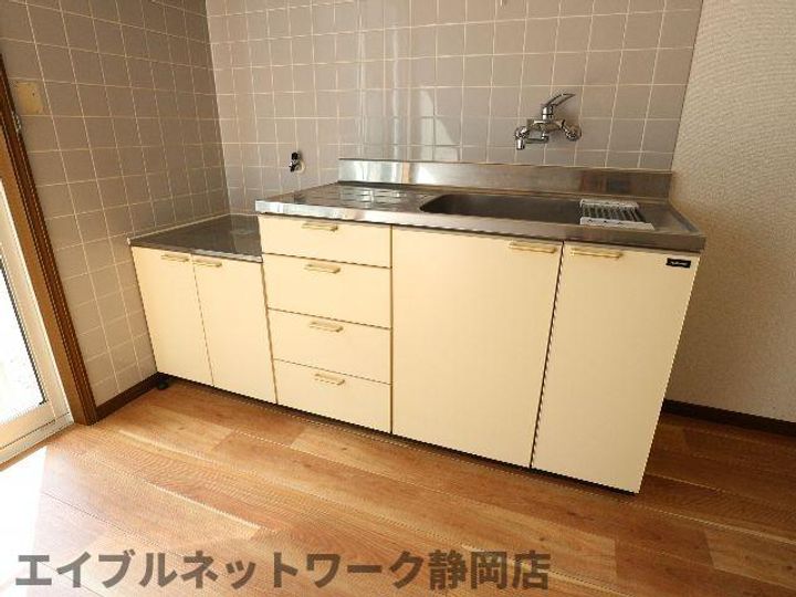 静岡県静岡市駿河区下川原3丁目(アパート)の賃貸物件のキッチン