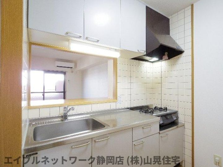 静岡県静岡市駿河区丸子新田(マンション)の賃貸物件のキッチン