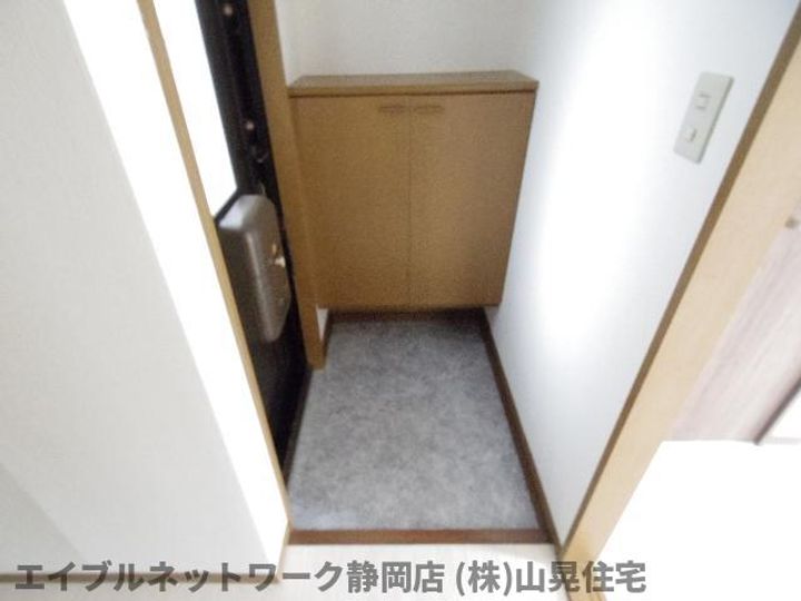 静岡県静岡市駿河区みずほ2丁目(アパート)の賃貸物件の玄関