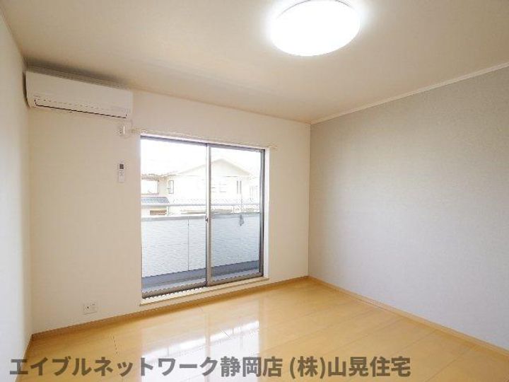 静岡県静岡市駿河区用宗5丁目(アパート)の賃貸物件の居間