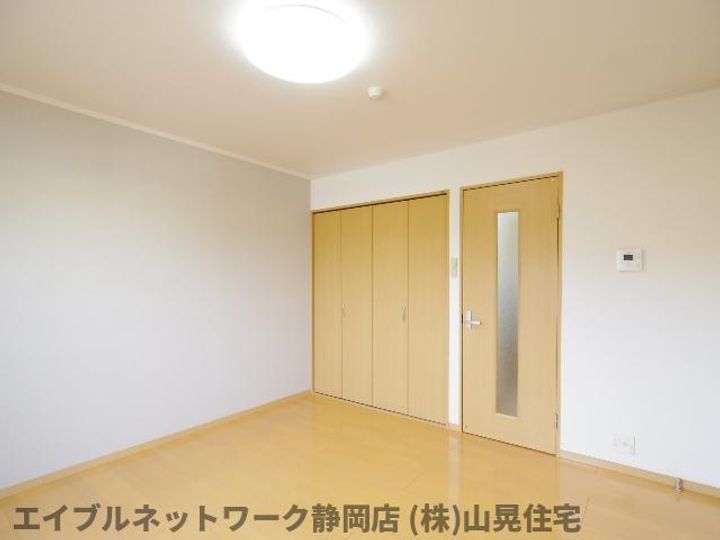静岡県静岡市駿河区用宗5丁目(アパート)の賃貸物件の居間