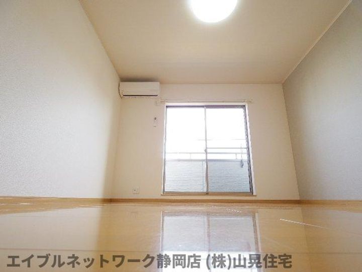 静岡県静岡市駿河区用宗5丁目(アパート)の賃貸物件の居間