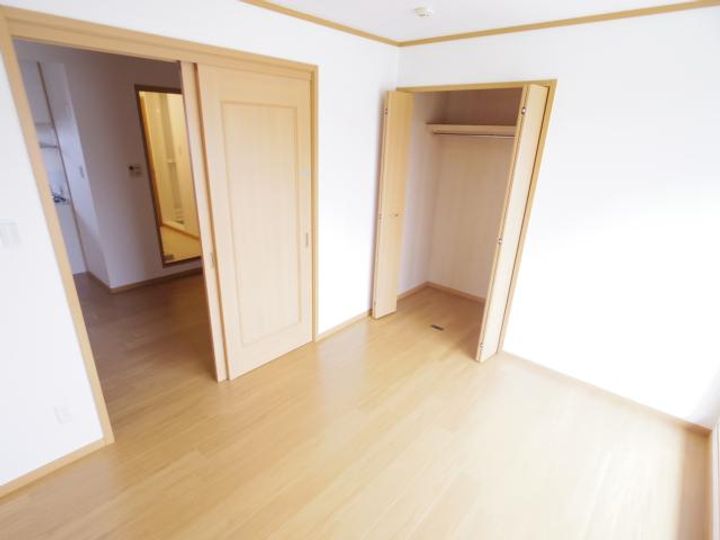 奈良県御所市大字茅原(テラスハウス)の賃貸物件の居間