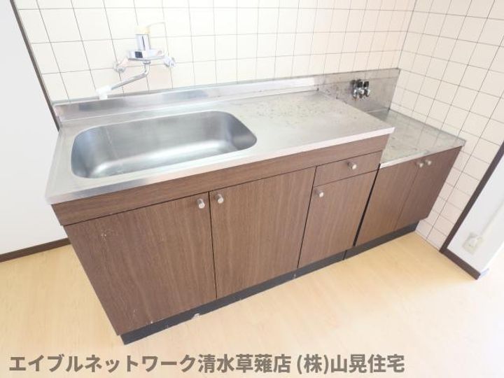 静岡県静岡市葵区瀬名1丁目(マンション)の賃貸物件303のキッチン