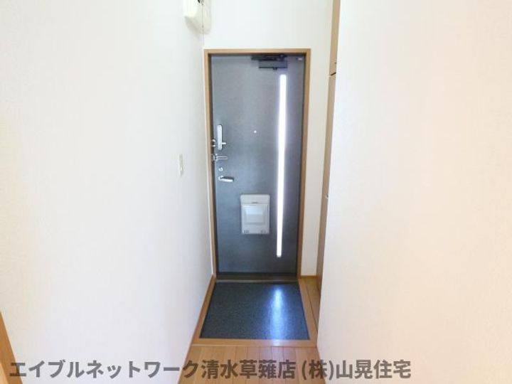 静岡県静岡市葵区瀬名2丁目(アパート)の賃貸物件201の玄関