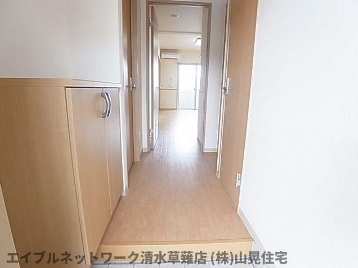 静岡県静岡市葵区瀬名川3丁目(マンション)の賃貸物件203の玄関