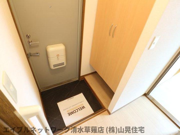 静岡県静岡市葵区南瀬名町(アパート)の賃貸物件の玄関