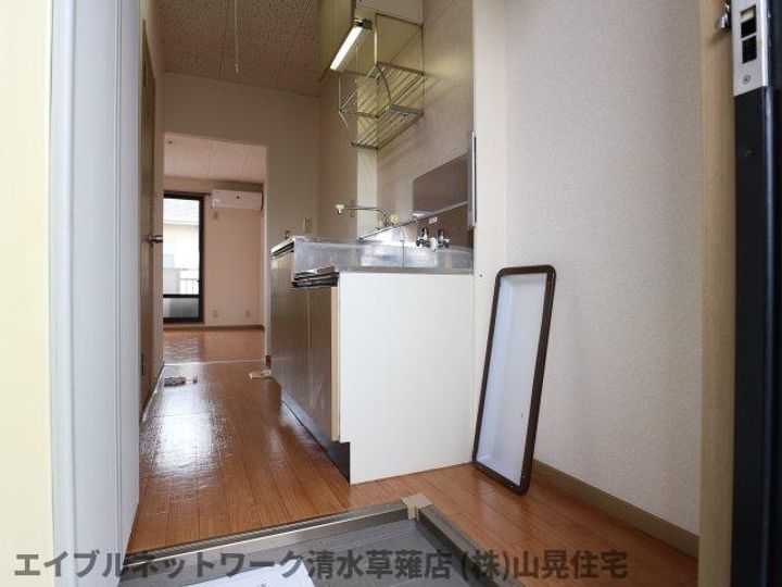 静岡県静岡市駿河区国吉田3丁目(アパート)の賃貸物件202の居間