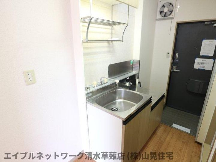 静岡県静岡市駿河区国吉田3丁目(アパート)の賃貸物件202のキッチン
