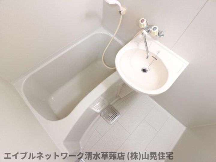 静岡県静岡市駿河区国吉田3丁目(アパート)の賃貸物件202の風呂