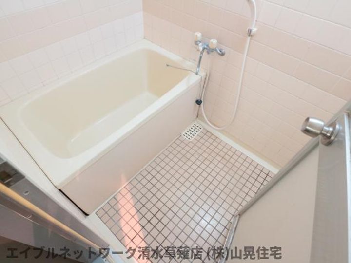 静岡県静岡市駿河区中吉田(マンション)の賃貸物件301の風呂