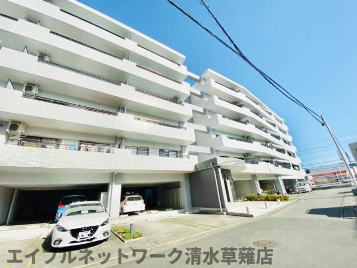 静岡県静岡市駿河区聖一色(マンション)の賃貸物件の外観