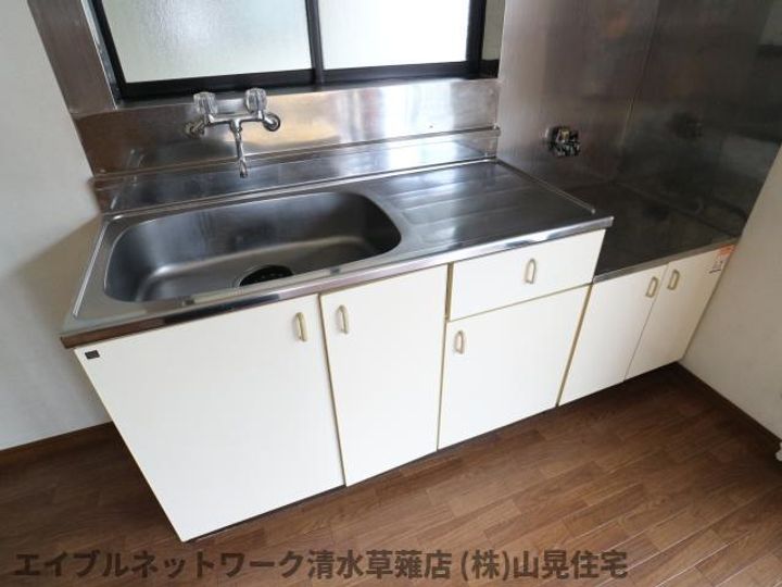 静岡県静岡市清水区吉川(アパート)の賃貸物件202のキッチン