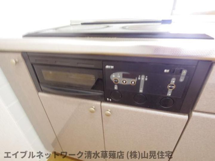 静岡県静岡市清水区草薙杉道2丁目(マンション)の賃貸物件303のキッチン