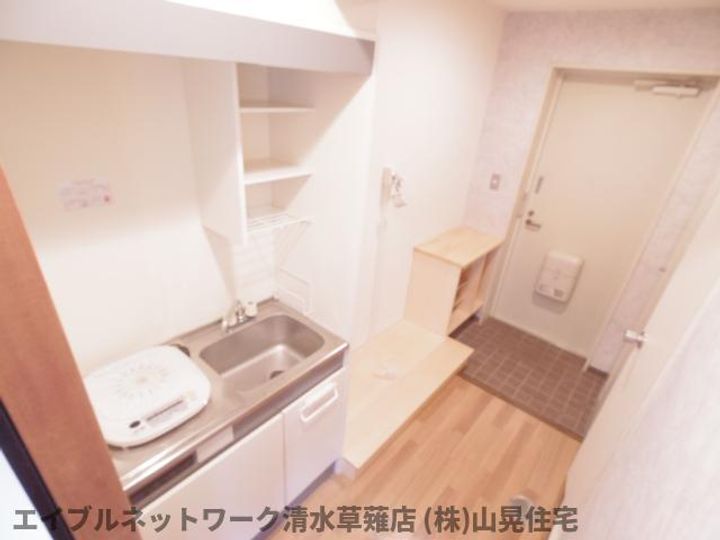 静岡県静岡市清水区草薙杉道3丁目(マンション)の賃貸物件103のキッチン