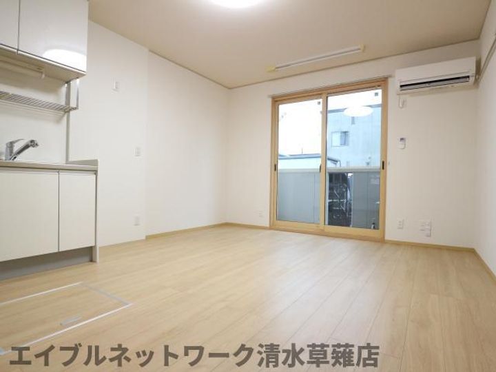 静岡県静岡市清水区長崎新田(アパート)の賃貸物件102の居間