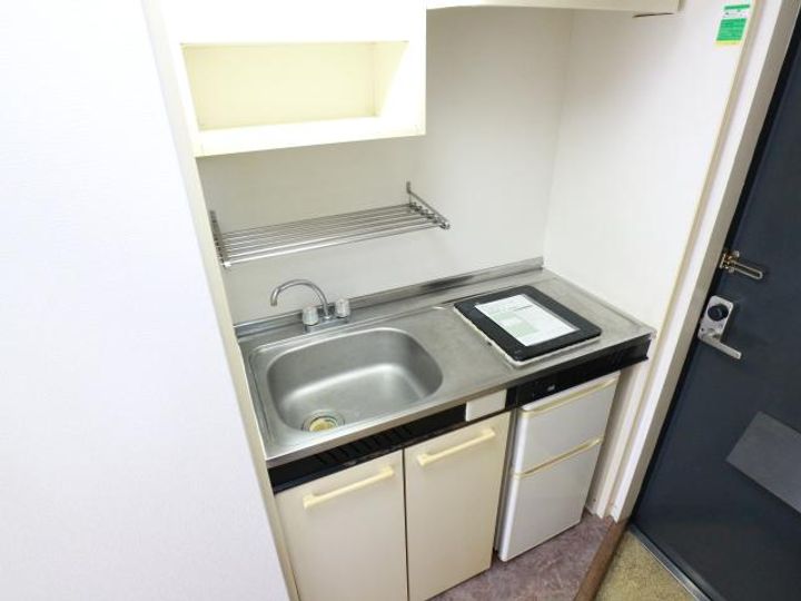 静岡県静岡市清水区七ツ新屋1丁目(アパート)の賃貸物件203のキッチン