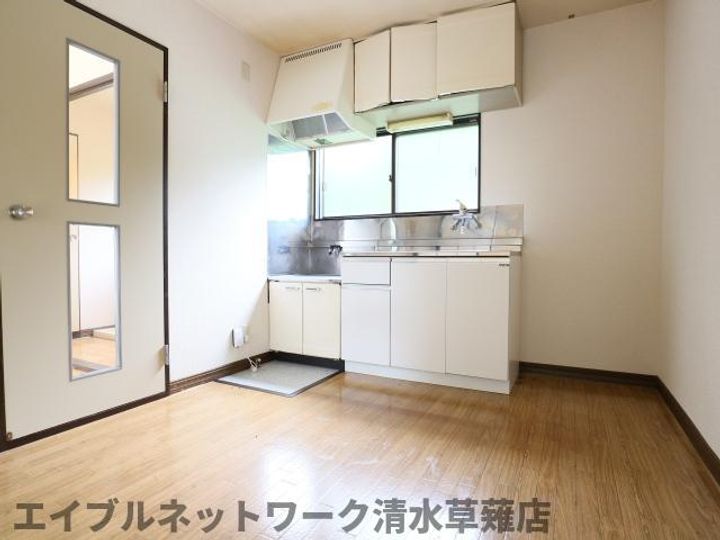 静岡県静岡市清水区馬走(アパート)の賃貸物件201の居間