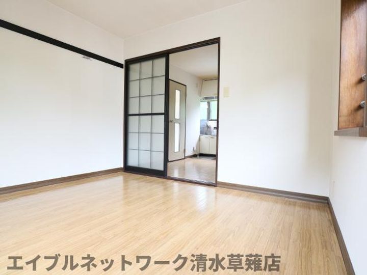 静岡県静岡市清水区馬走(アパート)の賃貸物件201の居間