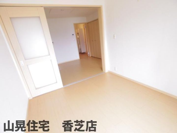 奈良県香芝市旭ケ丘2丁目(アパート)の賃貸物件102の居間