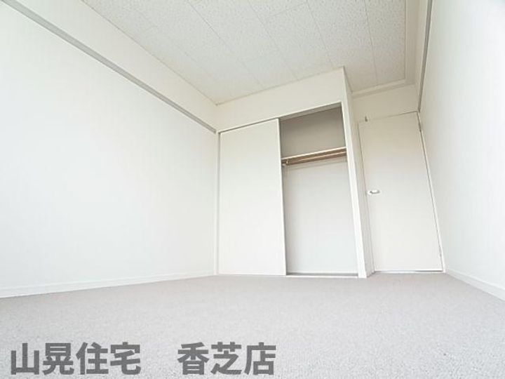 奈良県香芝市上中(テラスハウス)の賃貸物件107の居間