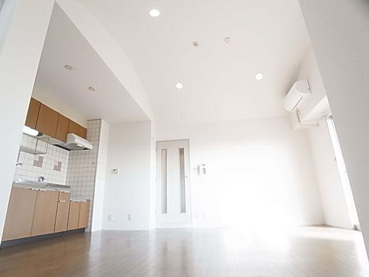 奈良県香芝市畑3丁目(マンション)の賃貸物件406の居間