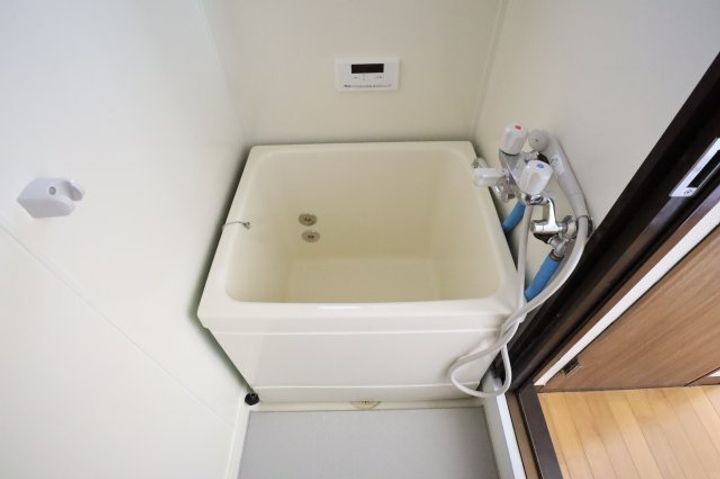 奈良県香芝市逢坂7丁目(アパート)の賃貸物件102の風呂
