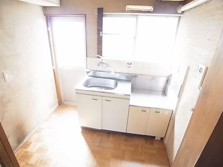 奈良県香芝市下田西2丁目(テラスハウス)の賃貸物件7のキッチン