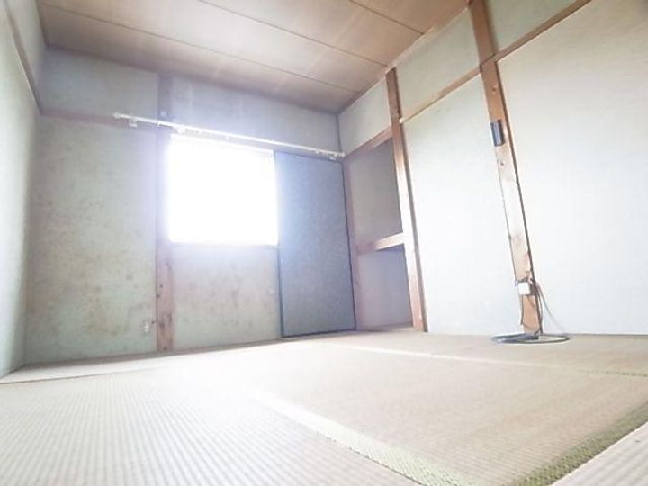 奈良県香芝市下田西2丁目(テラスハウス)の賃貸物件7の居間