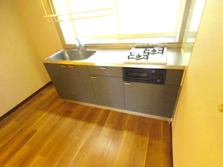 奈良県香芝市真美ヶ丘1丁目(アパート)の賃貸物件102のキッチン