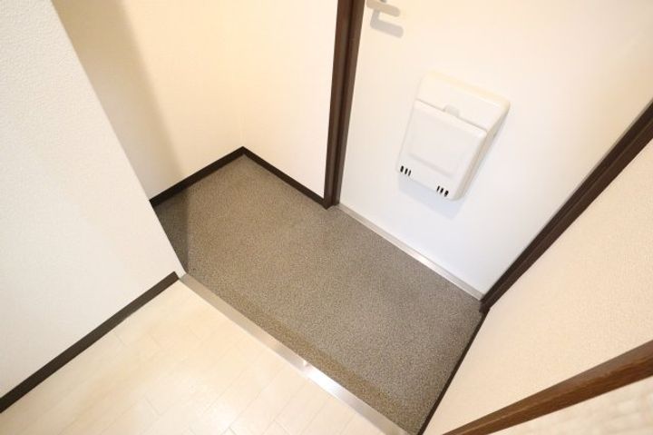 奈良県香芝市瓦口(マンション)の賃貸物件405の玄関