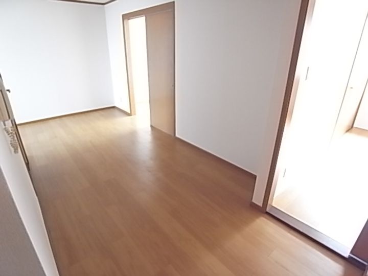 奈良県磯城郡三宅町大字伴堂(アパート)の賃貸物件の居間