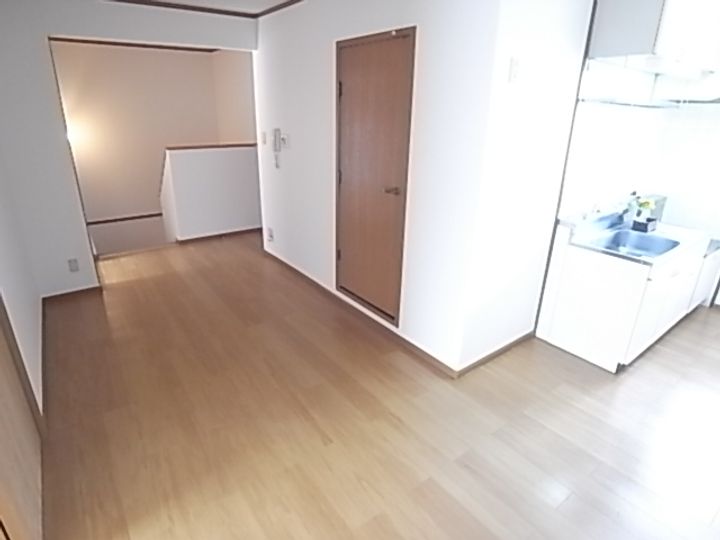 奈良県磯城郡三宅町大字伴堂(アパート)の賃貸物件の居間