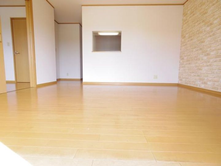 奈良県天理市東井戸堂町(アパート)の賃貸物件の居間