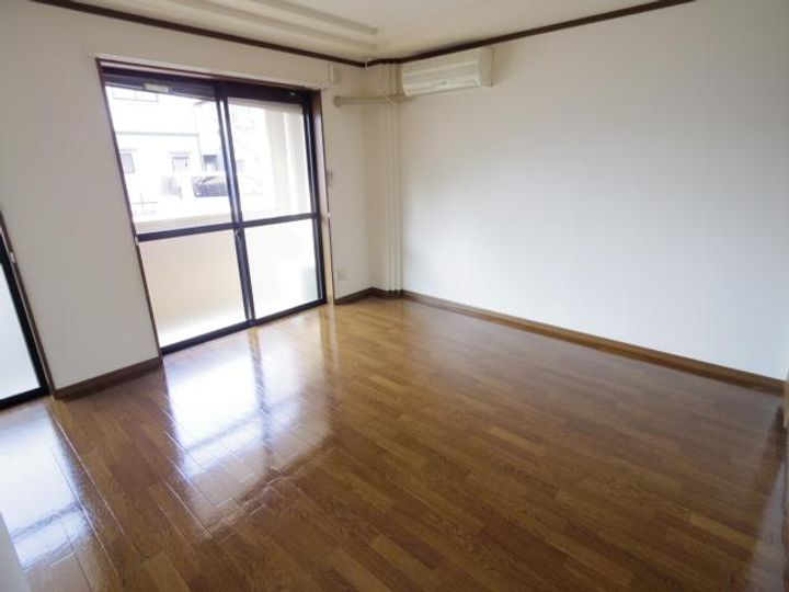 奈良県天理市合場町(マンション)の賃貸物件の居間