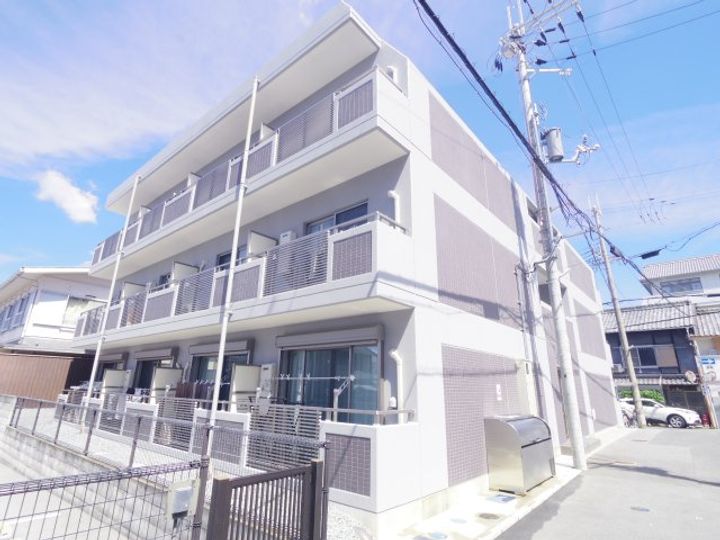 奈良県天理市川原城町(マンション)の賃貸物件の外観