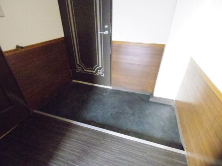 奈良県天理市勾田町(マンション)の賃貸物件の玄関