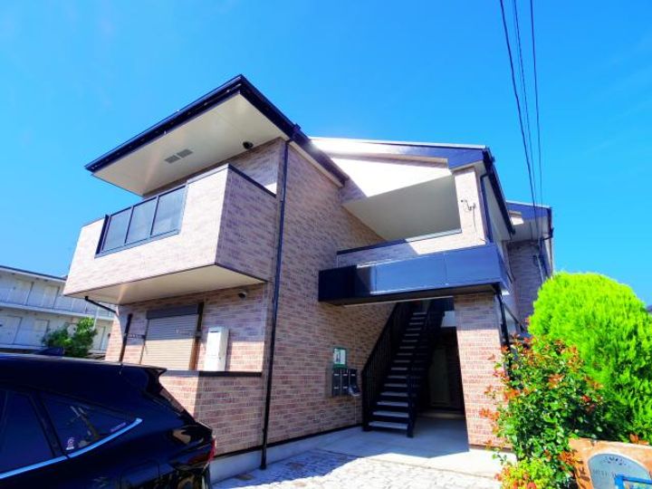 奈良県天理市田井庄町(アパート)の賃貸物件の外観