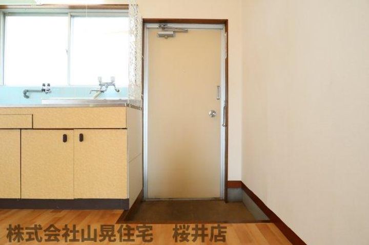 奈良県桜井市大字谷(マンション)の賃貸物件302の玄関