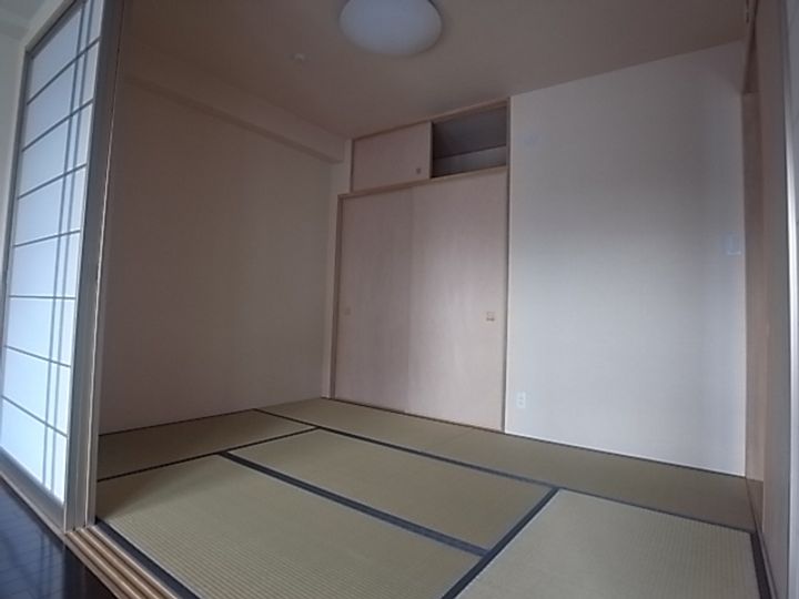 奈良県生駒市北新町(マンション)の賃貸物件の内装