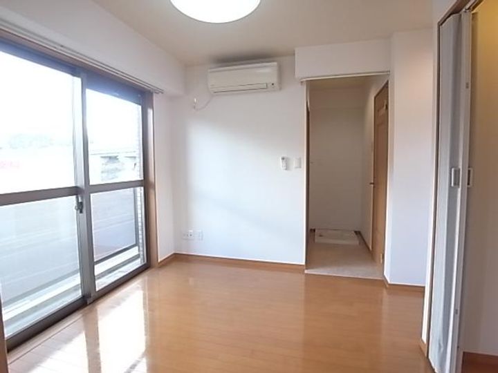 奈良県生駒市谷田町(マンション)の賃貸物件の居間