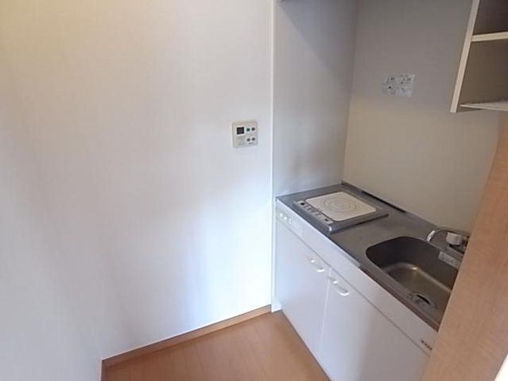 奈良県生駒市谷田町(マンション)の賃貸物件のキッチン