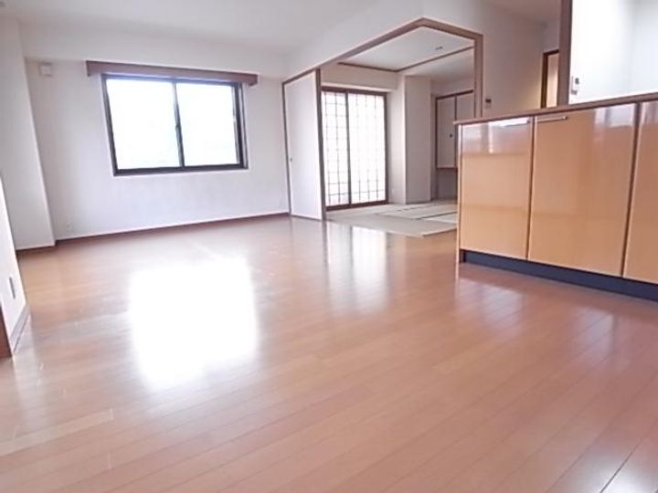 奈良県生駒市北新町(マンション)の賃貸物件の居間