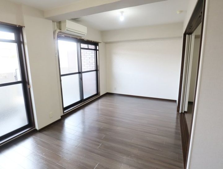 奈良県生駒市東生駒1丁目(マンション)の賃貸物件の居間