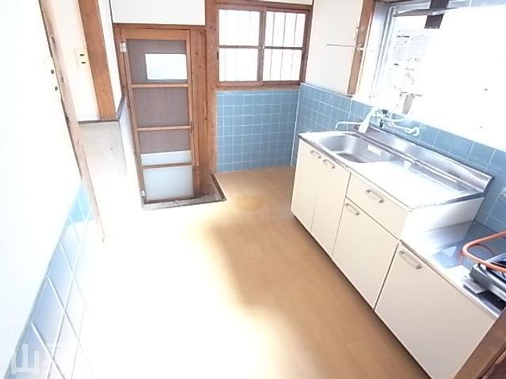 奈良県生駒市辻町(テラスハウス)の賃貸物件のキッチン