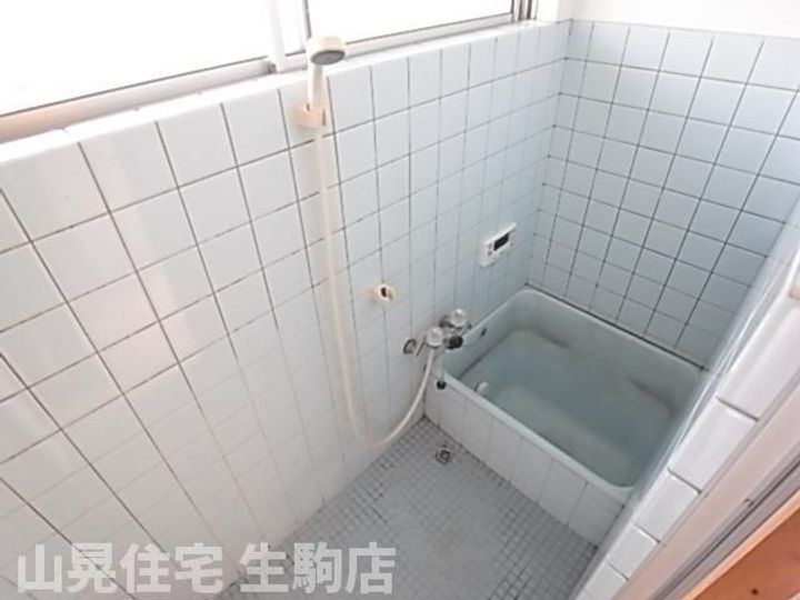奈良県生駒市辻町(テラスハウス)の賃貸物件の風呂