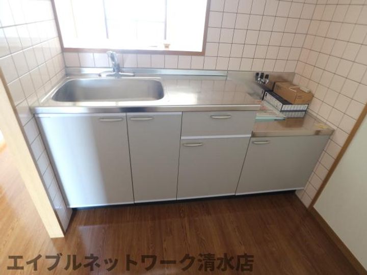 静岡県静岡市清水区有東坂(マンション)の賃貸物件のキッチン