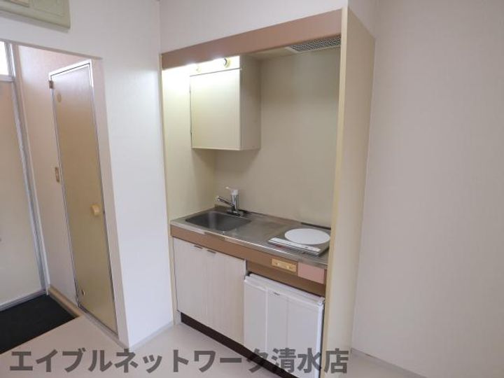静岡県静岡市清水区追分2丁目(アパート)の賃貸物件のキッチン